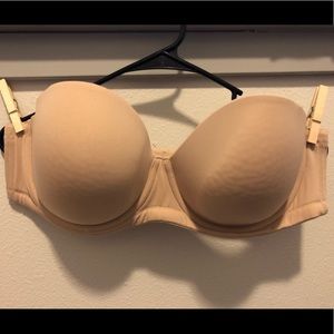 Strapless tan/nude bra